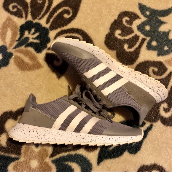 Adidas sneakers - Picture 1 of 3